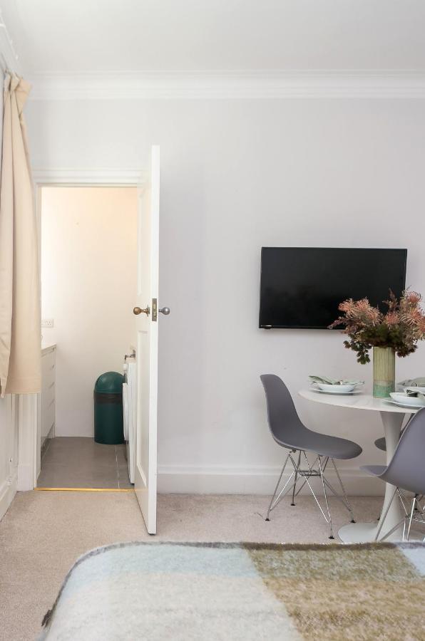 Beautifully Presented Centrally Located Studio Apartment London Eksteriør bilde